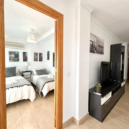 Daire Terramar- Bonito - 2 Hab - Piscina - Wifi *